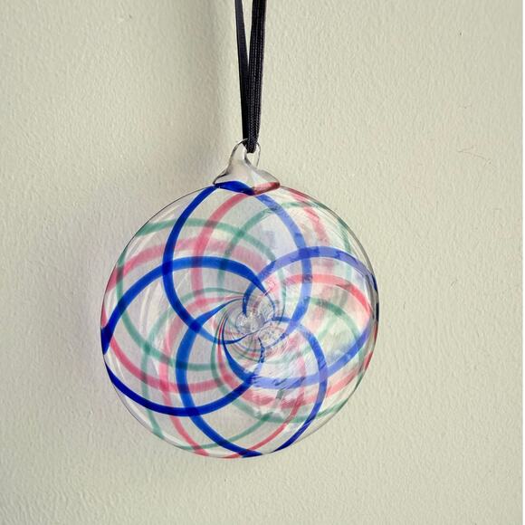 Vintage Vitrix Hand Blown Glass Disc Ornament Signed Spiral Blue Pink Green 1994 - Picture 4 of 8